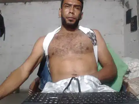 Snapshot of erik_alexander chatting on January 16, 2025, 6:25 am erik alexander online show from January 16, 2025, 6:25 am