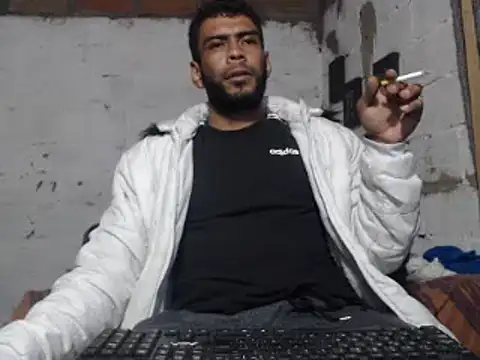 Snapshot of erik_alexander chatting on January 22, 2025, 6:20 am erik alexander online show from January 22, 2025, 6:20 am