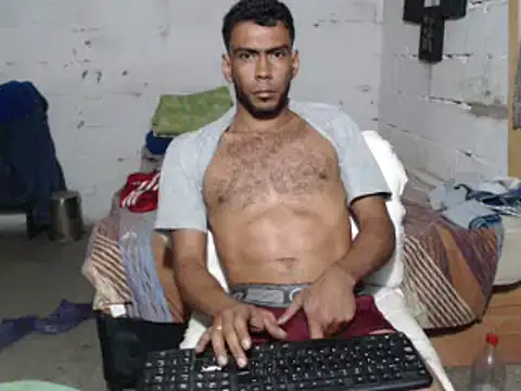 Snapshot of erik_alexander chatting on February 6, 2025, 7:35 am erik alexander online show from February 6, 2025, 7:35 am