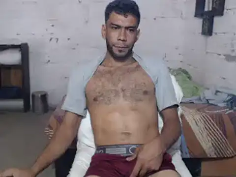 Snapshot of erik_alexander chatting on February 7, 2025, 4:46 pm erik alexander online show from February 7, 2025, 4:46 pm