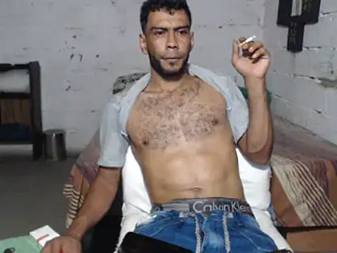 Snapshot of erik_alexander chatting on February 8, 2025, 12:17 am erik alexander online show from February 8, 2025, 12:17 am