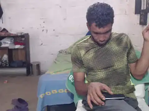 Snapshot of erik_alexander chatting on February 23, 2025, 8:00 pm erik alexander online show from February 23, 2025, 8:00 pm