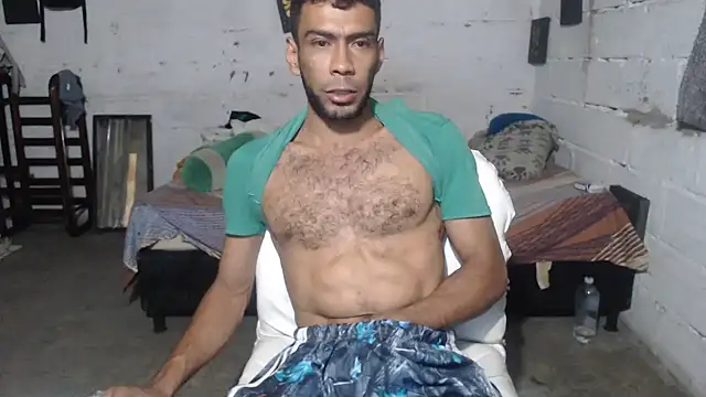 Snapshot of erik_alexander chatting on October 23, 2025, 2:44 am erik alexander online show from October 23, 2025, 2:44 am