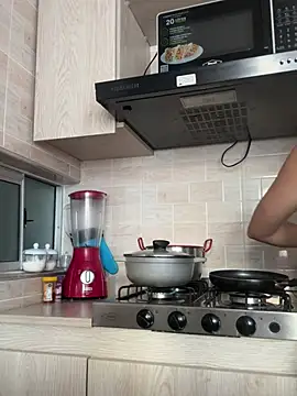 Barbie girl 69 online show from January 18, 2026, 10:13 pm