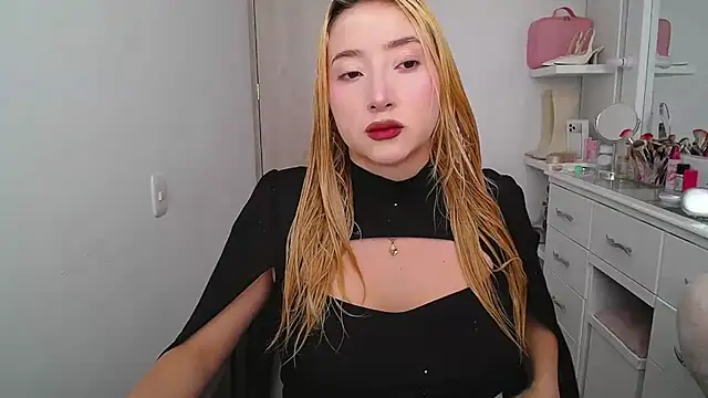 Snapshot of Barbie_girl_69 chatting on July 7, 2026, 8:57 pm Barbie girl 69 online show from July 7, 2026, 8:57 pm