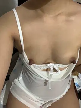 -Meomeo- online show from December 16, 2025, 3:44 am