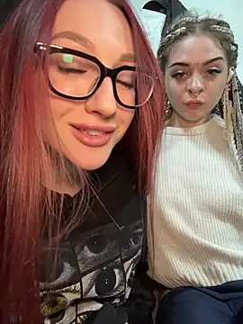 Snapshot of RollingGirls chatting on February 22, 2026, 1:09 pm RollingGirls online show from February 22, 2026, 1:09 pm