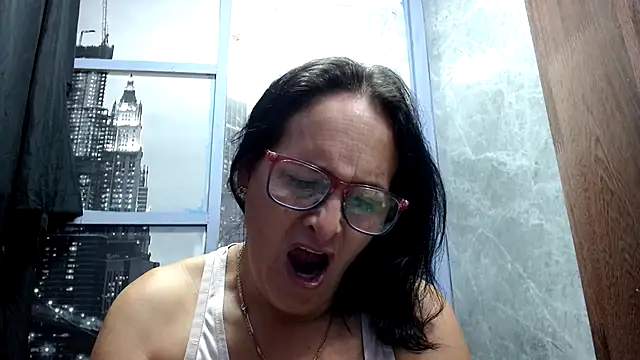 Nastylatinaxxx online show from March 10, 2026, 12:10 pm