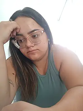 Snapshot of RachellGraham chatting on June 27, 2026, 2:34 pm RachellGraham online show from June 27, 2026, 2:34 pm