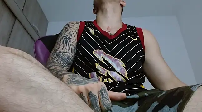 Sisoyalejo420 online show from December 28, 2024, 11:16 pm