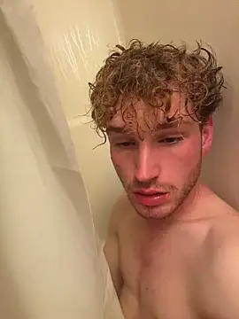 Snapshot of CreamyAustin chatting on October 31, 2025, 1:50 am CreamyAustin online show from October 31, 2025, 1:50 am