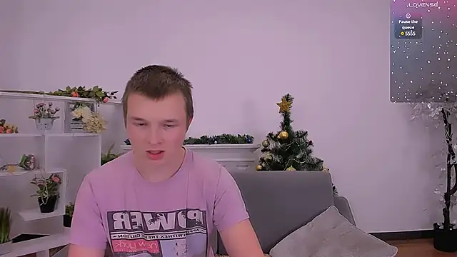  Olli  Stiw  online show from December 9, 2024, 8:12 pm