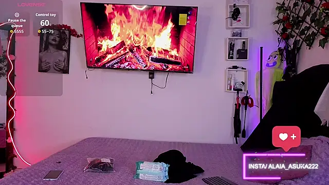 Alaia Asuka online show from October 29, 2025, 12:35 am