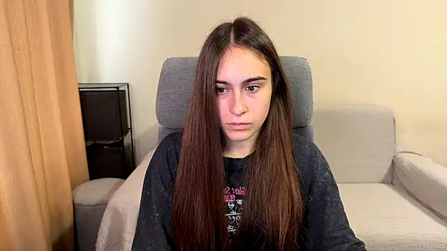 AliceKolltt online show from October 9, 2025, 9:29 am