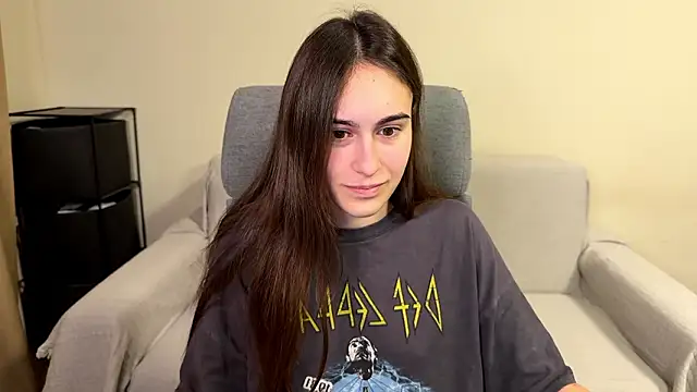 AliceKolltt online show from February 24, 2026, 7:01 pm