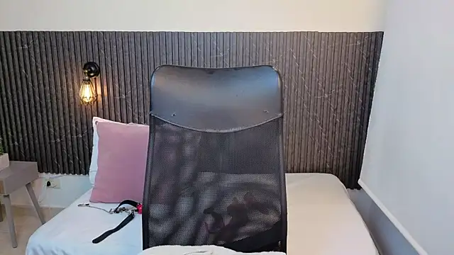 Aabby lee online show from March 27, 2026, 7:24 pm