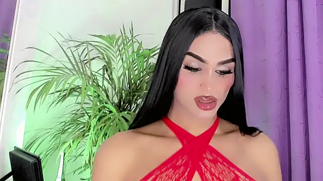 Snapshot of amal_baddell chatting on June 7, 2026, 8:29 am amal baddell online show from June 7, 2026, 8:29 am