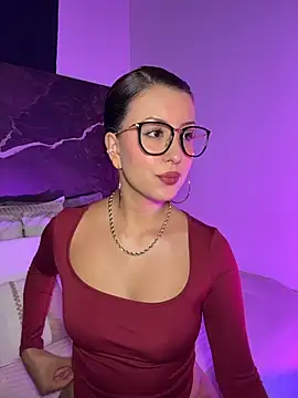 EmaSaenz online show from October 11, 2025, 9:13 pm