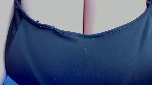 Snapshot of sobigcurvy4u chatting on December 12, 2024, 4:21 pm sobigcurvy4u online show from December 12, 2024, 4:21 pm