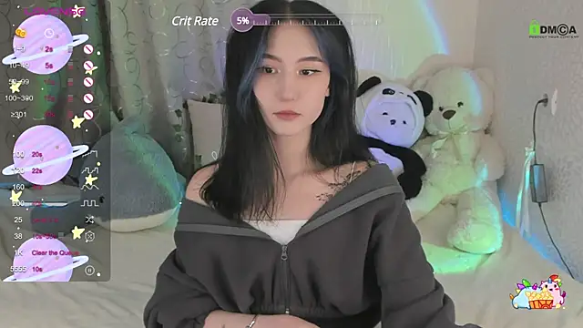 EmmaHixLove online show from December 16, 2024, 1:32 pm