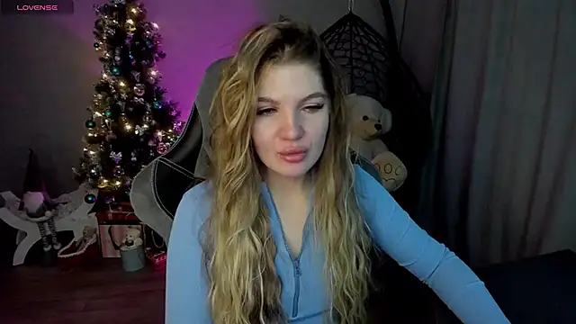 lily williamss online show from December 14, 2024, 12:11 am