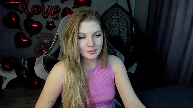 lily williamss online show from February 26, 2025, 4:03 am