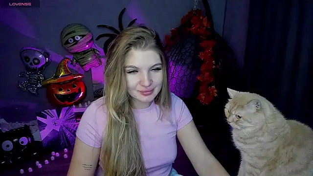 lily williamss online show from October 17, 2025, 12:36 am