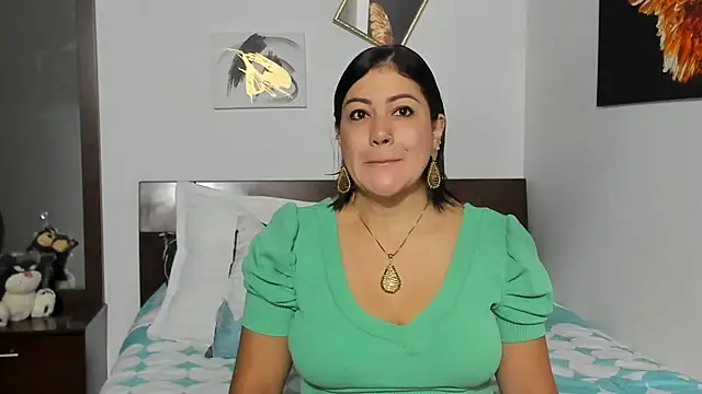 EmilyPeytonn online show from January 29, 2025, 10:58 am