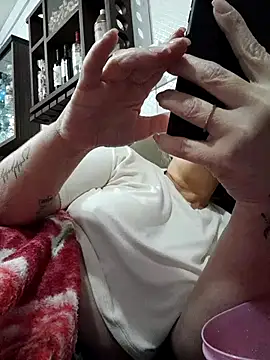 Snapshot of marcialoira chatting on September 8, 2025, 11:48 pm marcialoira online show from September 8, 2025, 11:48 pm