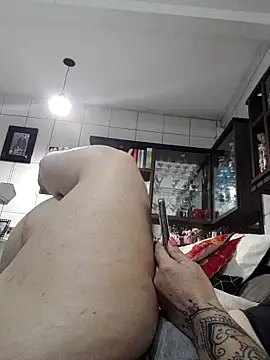 Snapshot of marcialoira chatting on October 31, 2025, 11:39 pm marcialoira online show from October 31, 2025, 11:39 pm