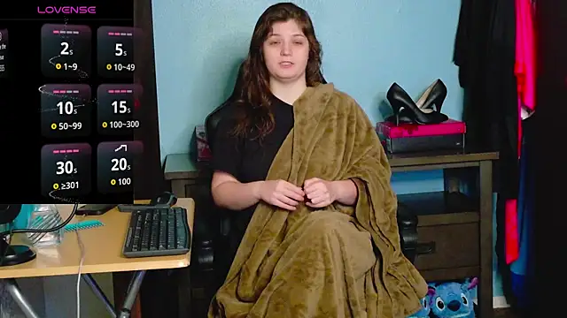 Snapshot of TreeJeanne chatting on November 17, 2025, 2:17 am TreeJeanne online show from November 17, 2025, 2:17 am
