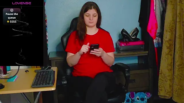 Snapshot of TreeJeanne chatting on December 20, 2025, 4:03 pm TreeJeanne online show from December 20, 2025, 4:03 pm