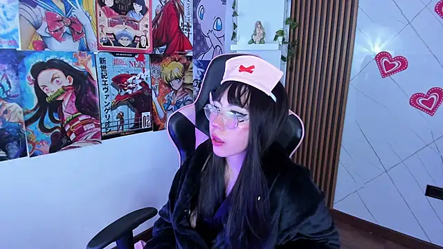 Snapshot of Purplee_Baby chatting on February 15, 2025, 2:47 am Purplee Baby online show from February 15, 2025, 2:47 am