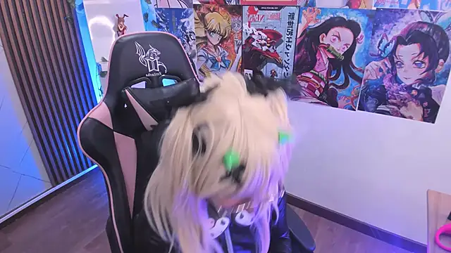 Snapshot of Purplee_Baby chatting on February 20, 2025, 2:07 am Purplee Baby online show from February 20, 2025, 2:07 am