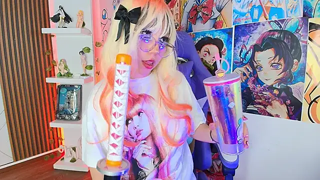 Snapshot of Purplee_Baby chatting on November 1, 2025, 11:51 pm Purplee Baby online show from November 1, 2025, 11:51 pm