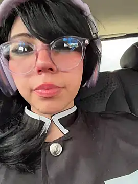 Snapshot of Purplee_Baby chatting on November 2, 2025, 8:22 pm Purplee Baby online show from November 2, 2025, 8:22 pm