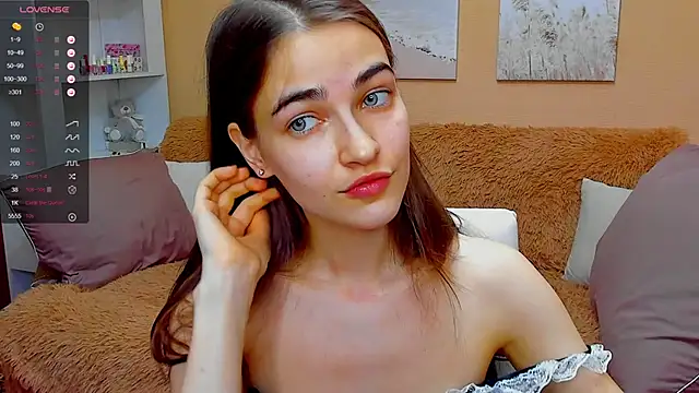 AstoriyaNight online show from March 20, 2025, 2:21 pm