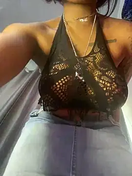 Cherrytowild online show from January 12, 2025, 1:48 pm
