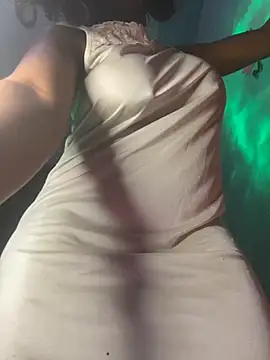 Snapshot of Cherrytowild chatting on September 26, 2025, 5:33 am Cherrytowild online show from September 26, 2025, 5:33 am