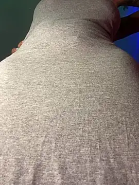 Snapshot of Cherrytowild chatting on October 5, 2025, 12:53 am Cherrytowild online show from October 5, 2025, 12:53 am