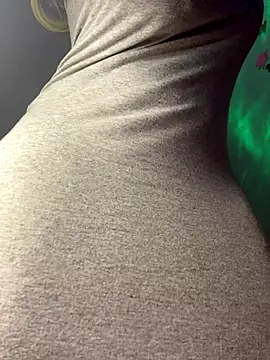 Snapshot of Cherrytowild chatting on October 30, 2025, 8:16 am Cherrytowild online show from October 30, 2025, 8:16 am