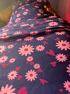 Snapshot of Cherrytowild chatting on October 31, 2025, 8:37 am Cherrytowild online show from October 31, 2025, 8:37 am