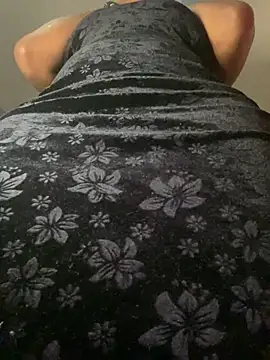 Snapshot of Cherrytowild chatting on November 4, 2025, 8:46 am Cherrytowild online show from November 4, 2025, 8:46 am