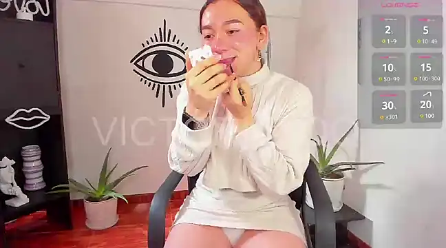 Snapshot of victoria_qq chatting on December 4, 2024, 2:15 pm victoria qq online show from December 4, 2024, 2:15 pm