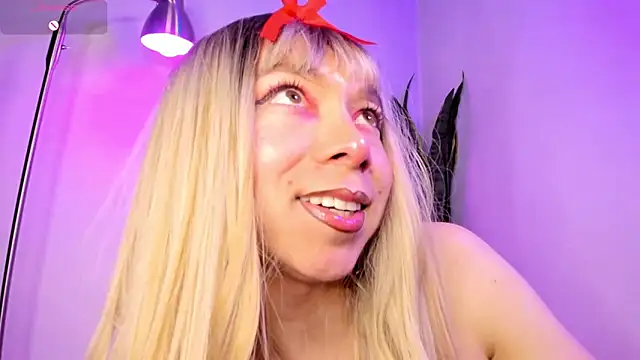 Snapshot of victoria_qq chatting on October 18, 2025, 8:42 pm victoria qq online show from October 18, 2025, 8:42 pm