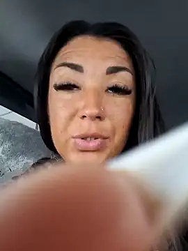 Snapshot of RuslanaXX chatting on January 29, 2025, 3:54 am RuslanaXX online show from January 29, 2025, 3:54 am