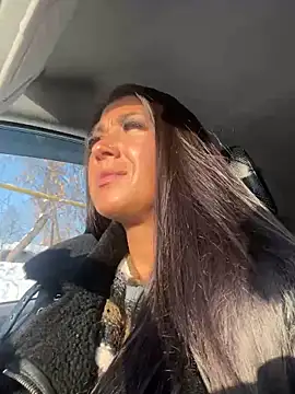 Snapshot of RuslanaXX chatting on February 5, 2025, 4:27 am RuslanaXX online show from February 5, 2025, 4:27 am