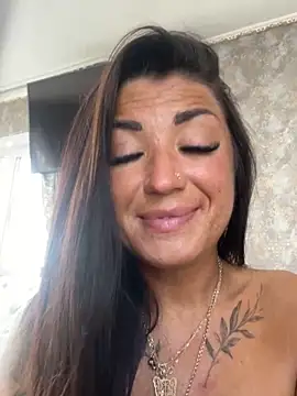 Snapshot of RuslanaXX chatting on February 19, 2025, 6:44 am RuslanaXX online show from February 19, 2025, 6:44 am