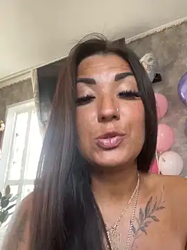 Snapshot of RuslanaXX chatting on March 20, 2025, 10:32 am RuslanaXX online show from March 20, 2025, 10:32 am