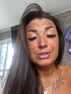 Snapshot of RuslanaXX chatting on March 23, 2025, 5:00 am RuslanaXX online show from March 23, 2025, 5:00 am